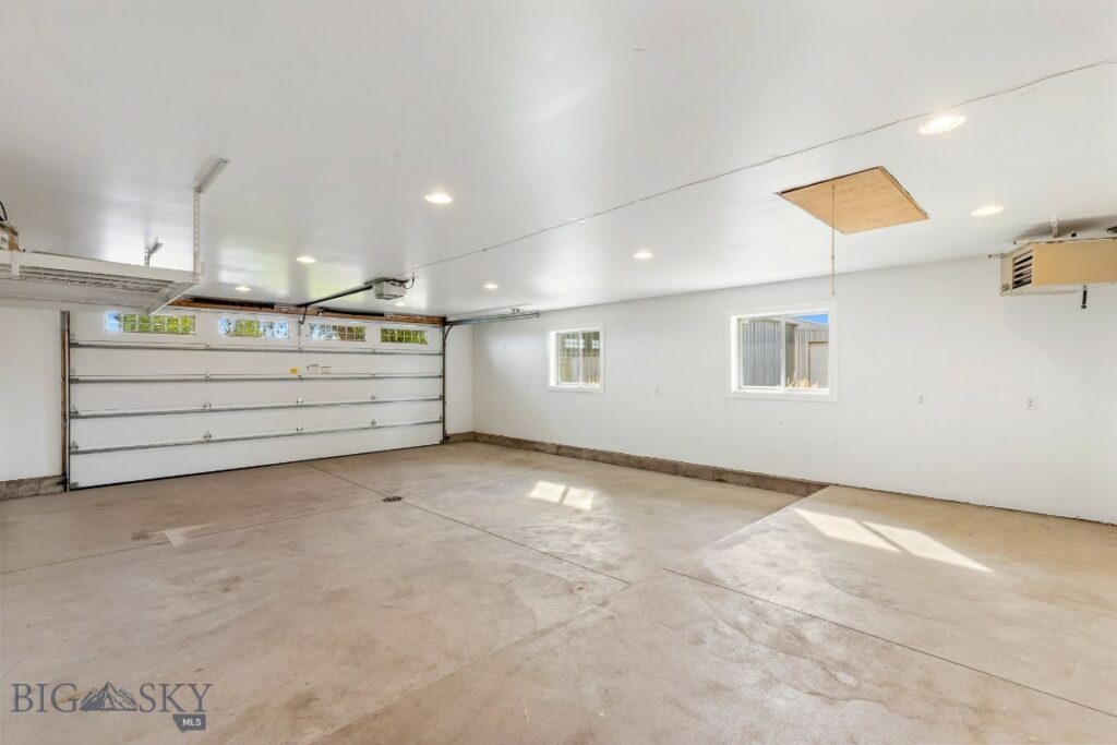 2399 Central Park Road, Belgrade MT 59714
