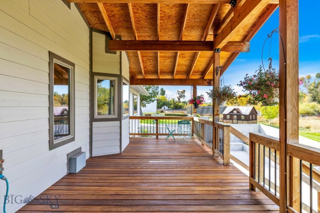 2399 Central Park Road, Belgrade MT 59714