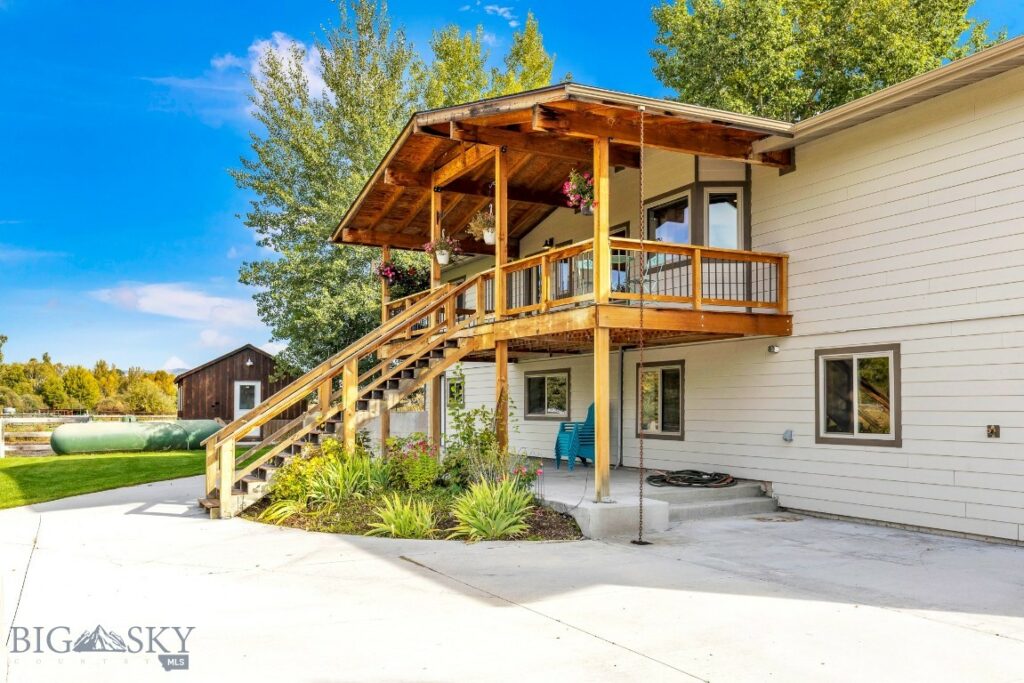 2399 Central Park Road, Belgrade MT 59714