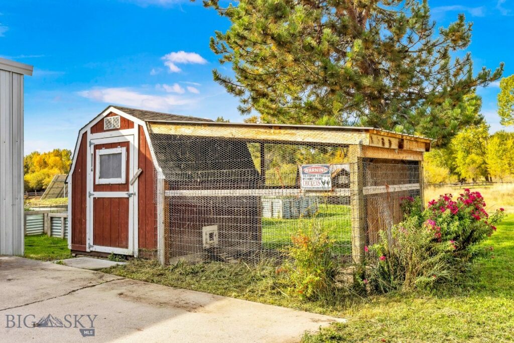 2399 Central Park Road, Belgrade MT 59714