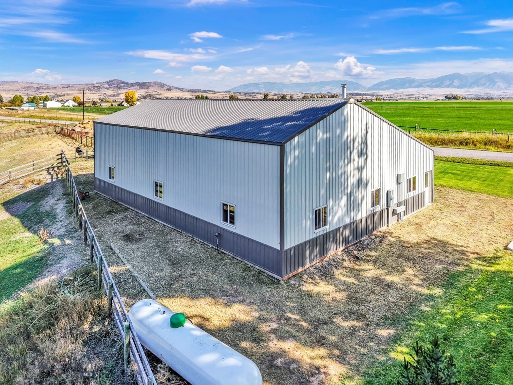 2399 Central Park Road, Belgrade MT 59714