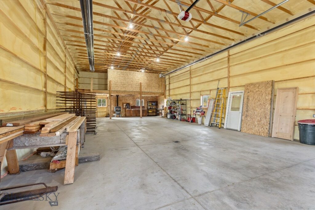 2399 Central Park Road, Belgrade MT 59714