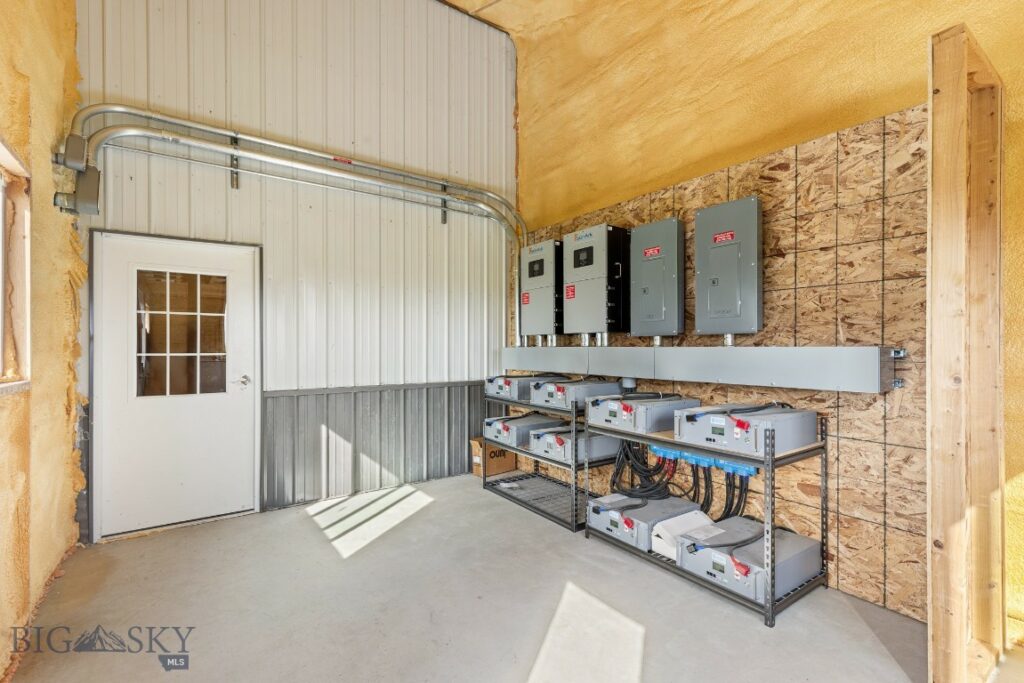 2399 Central Park Road, Belgrade MT 59714
