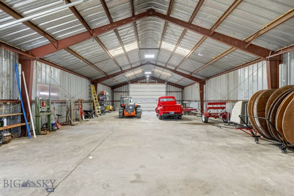 2399 Central Park Road, Belgrade MT 59714