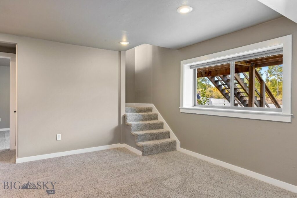 2399 Central Park Road, Belgrade MT 59714