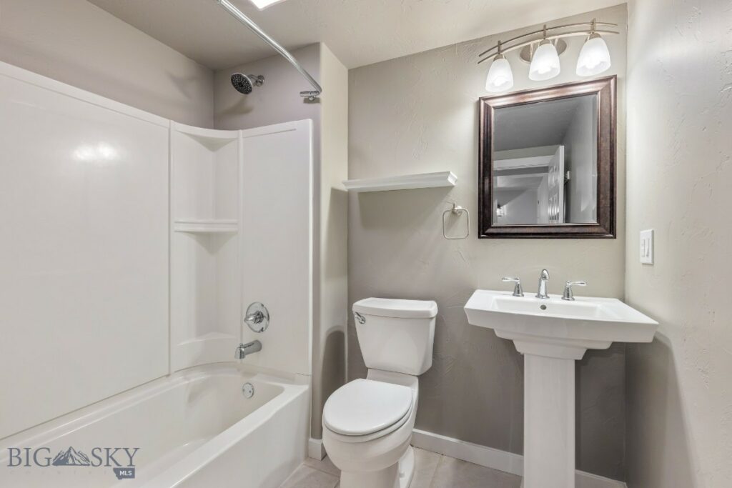 2399 Central Park Road, Belgrade MT 59714