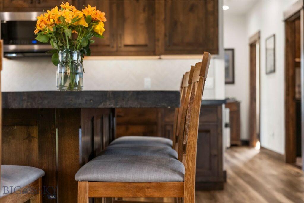 24 Warrior Road, Livingston MT 59047