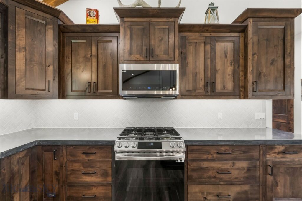 24 Warrior Road, Livingston MT 59047