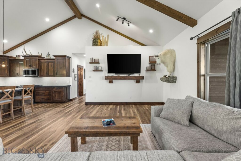 24 Warrior Road, Livingston MT 59047