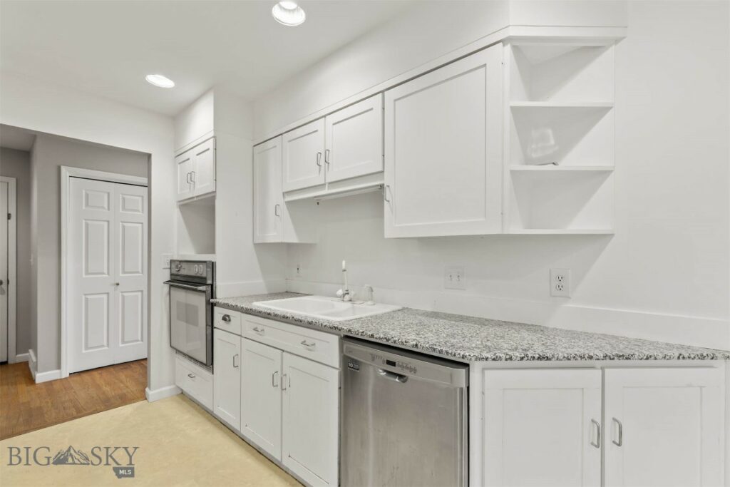240 Canary Lane, Bozeman MT 59715
