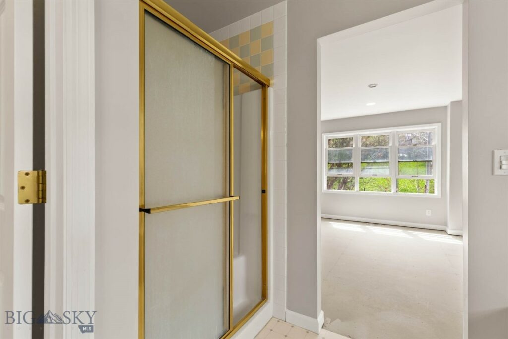 240 Canary Lane, Bozeman MT 59715