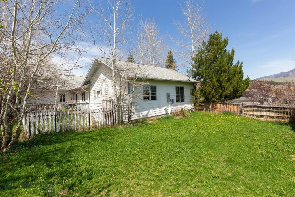 240 Canary Lane, Bozeman MT 59715