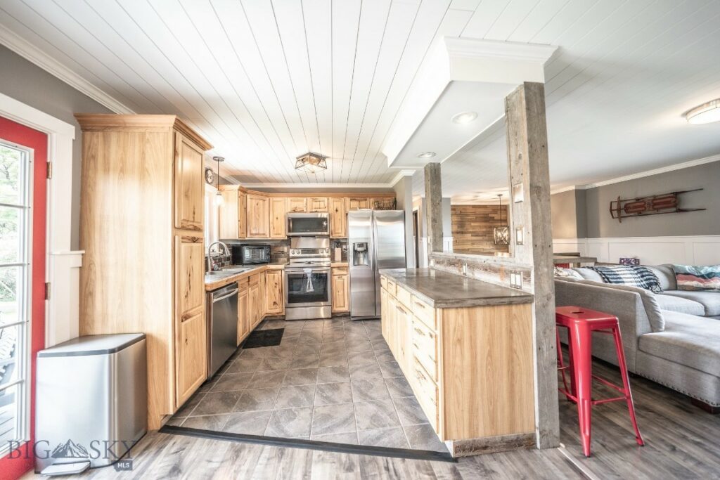 24151 Frontage Road, Bozeman MT 59718