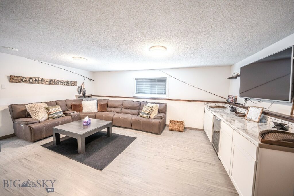 24151 Frontage Road, Bozeman MT 59718