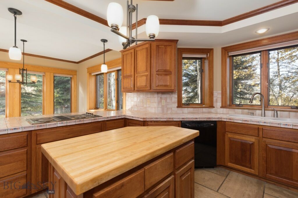 2421 Highland Boulevard, Bozeman MT 59715