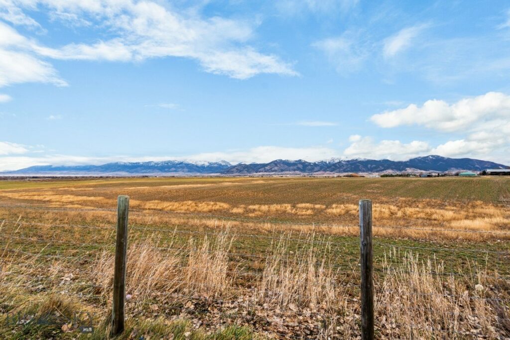 2426 Harper Puckett, Bozeman MT 59718