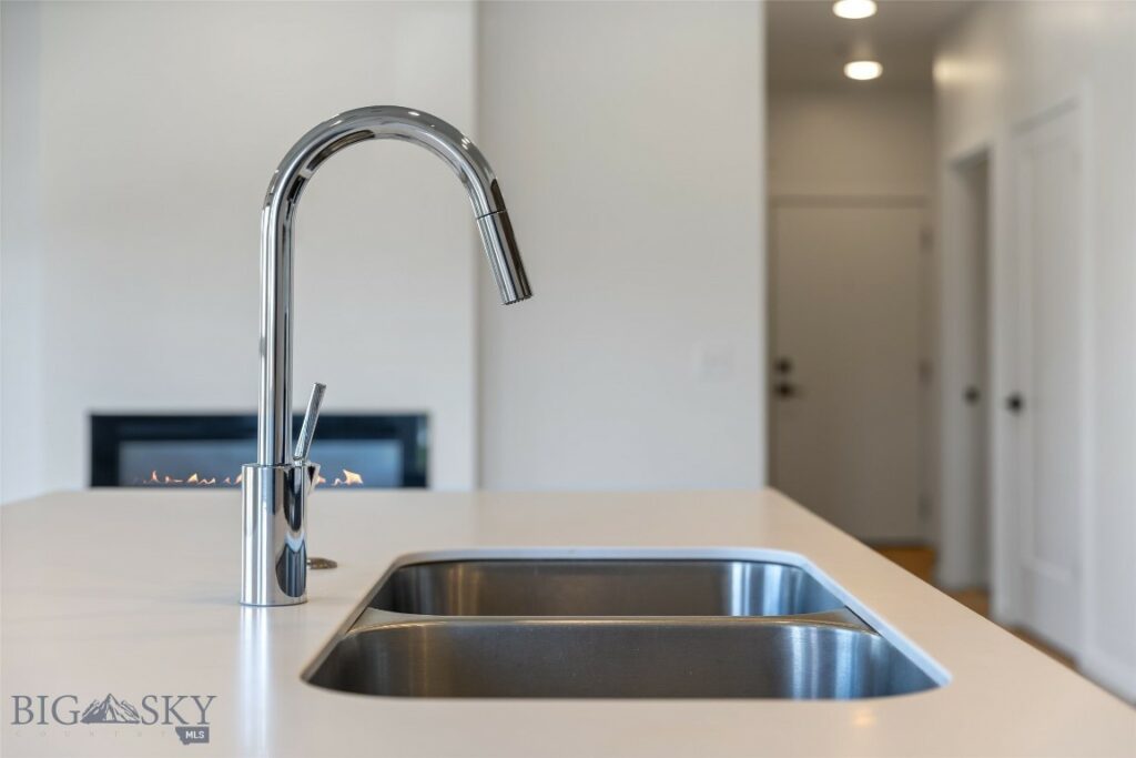 2430 Tschache, Bozeman MT 59718