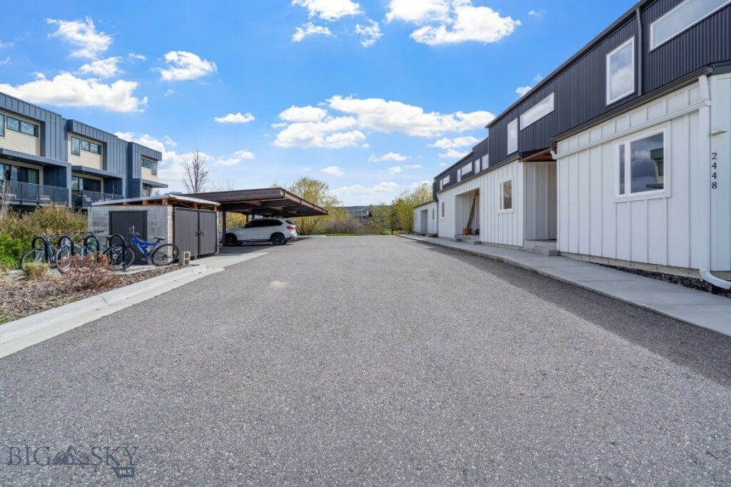 2448 Gallatin Green Boulevard, Bozeman MT 59718