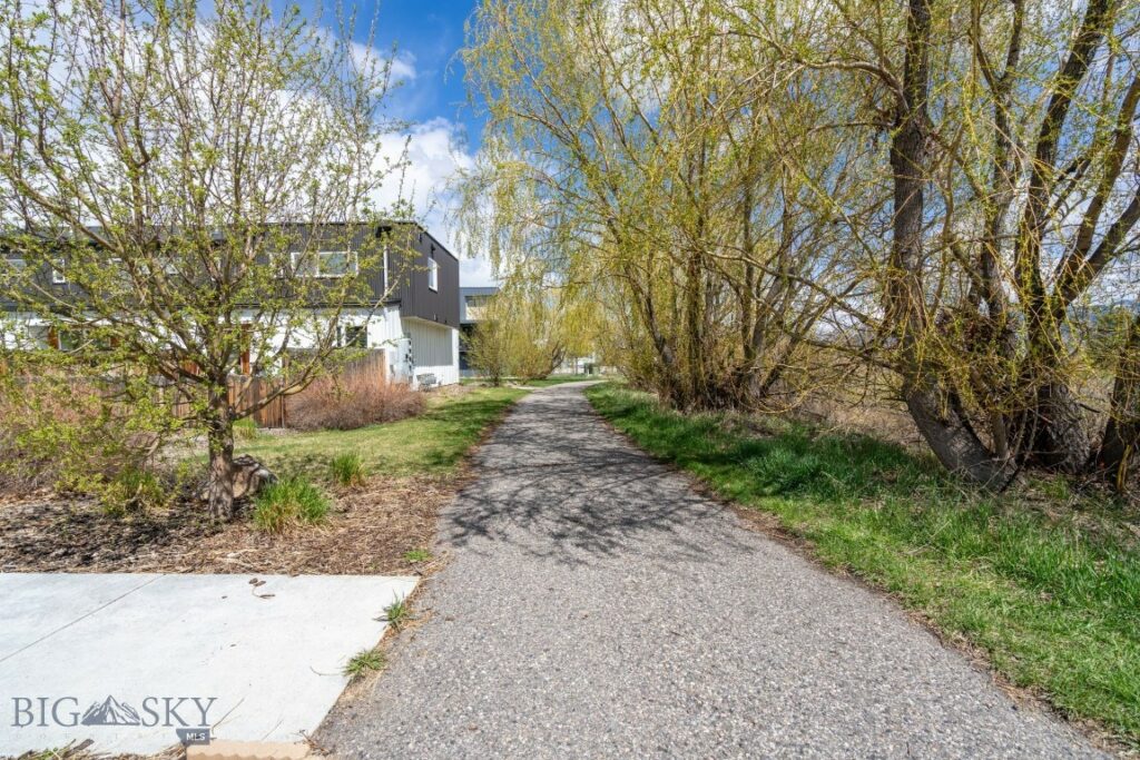 2448 Gallatin Green Boulevard, Bozeman MT 59718