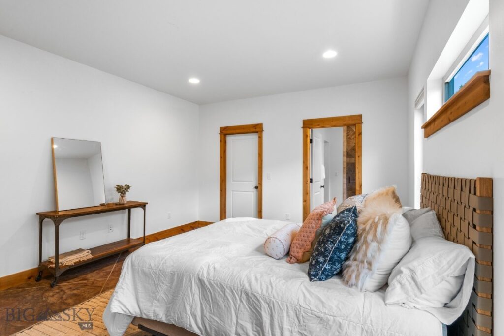 2464 Ferguson Avenue, Bozeman MT 59718