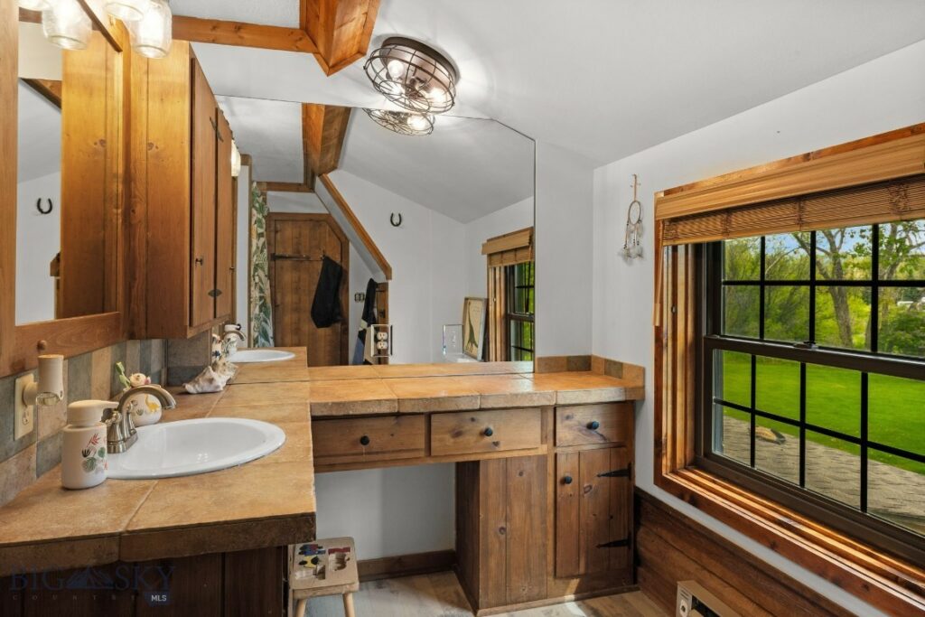 25 Big Chief Trail, Bozeman MT 59718