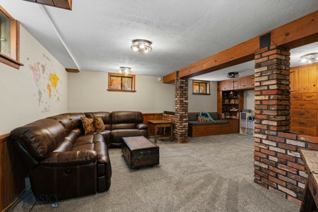 25 Big Chief Trail, Bozeman MT 59718