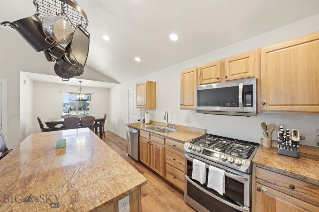 250 Jackson Lane, Belgrade MT 59714