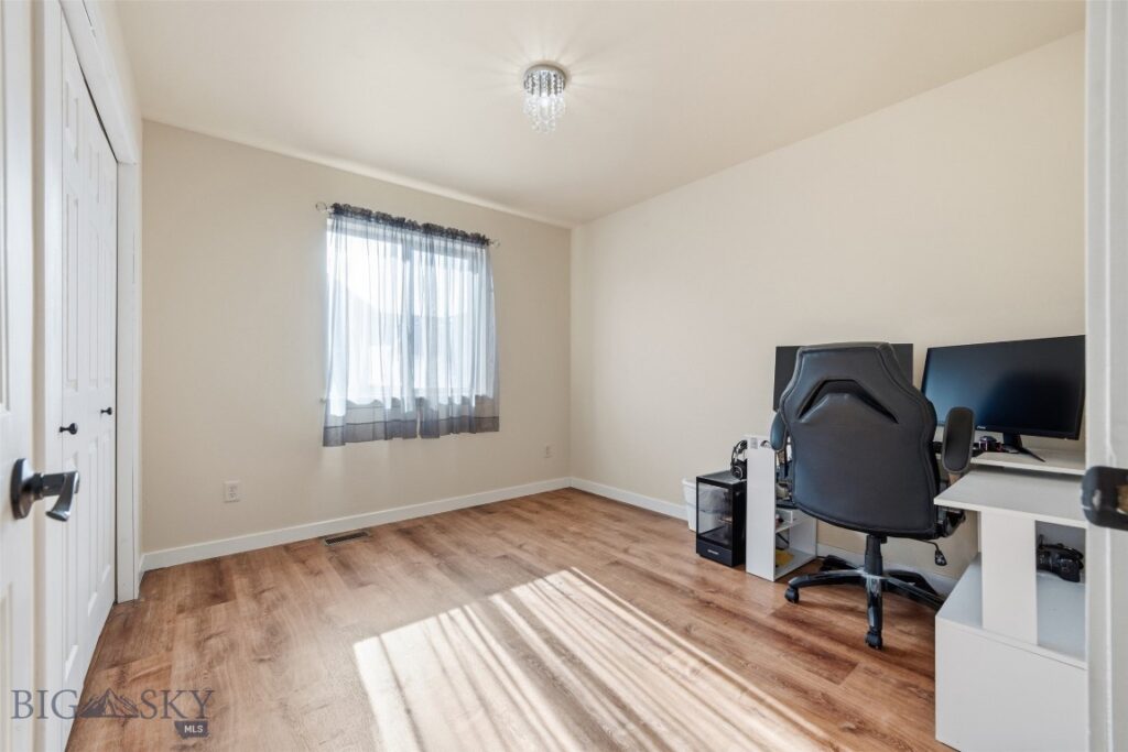 250 Jackson Lane, Belgrade MT 59714