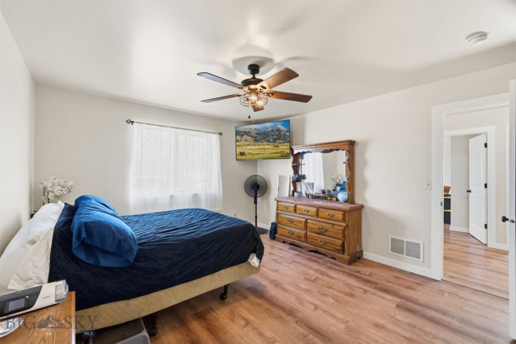 250 Jackson Lane, Belgrade MT 59714