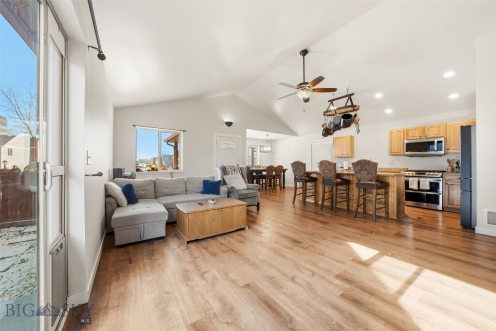 250 Jackson Lane, Belgrade MT 59714