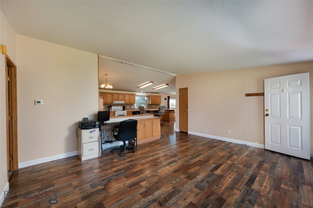 250 Hereford Drive, Belgrade MT 59714