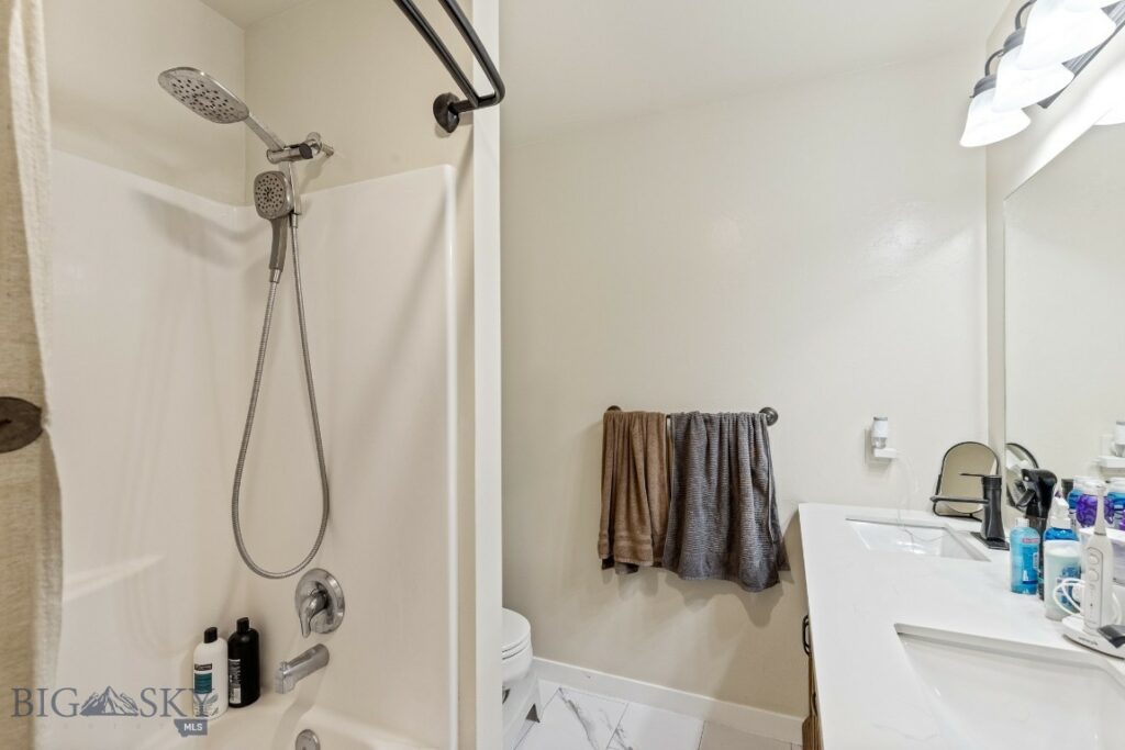 250 Jackson Lane, Belgrade MT 59714