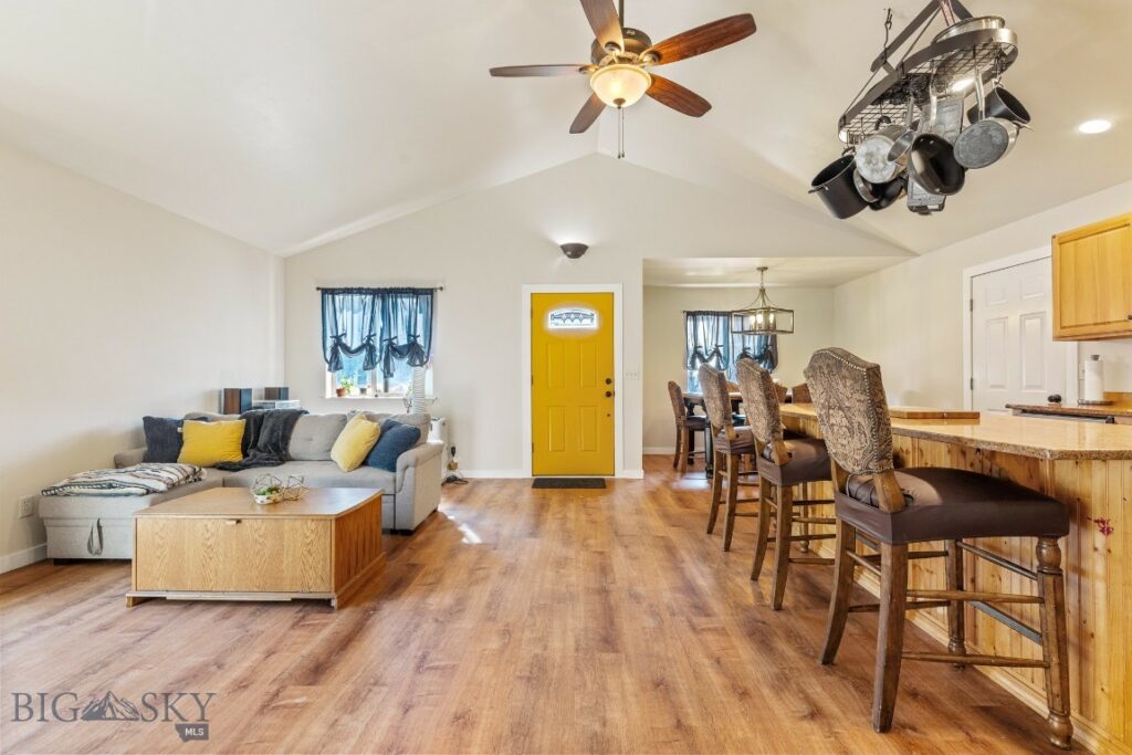 250 Jackson Lane, Belgrade MT 59714