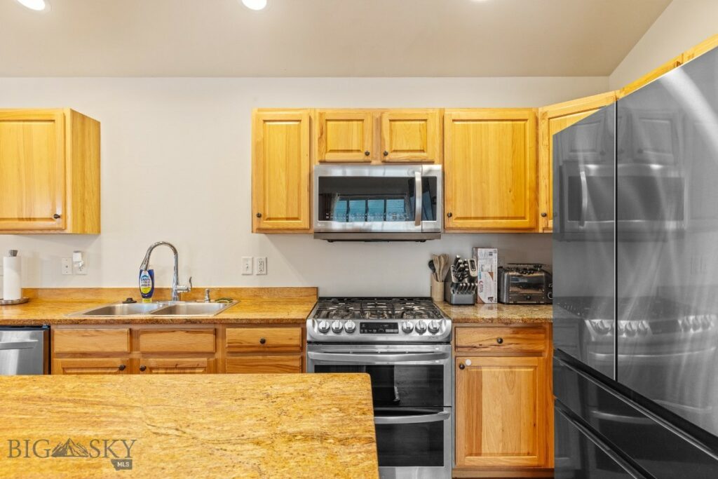 250 Jackson Lane, Belgrade MT 59714