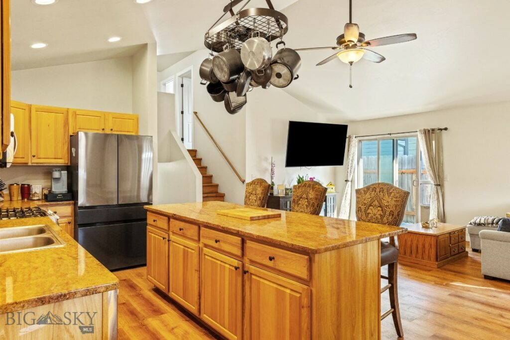 250 Jackson Lane, Belgrade MT 59714