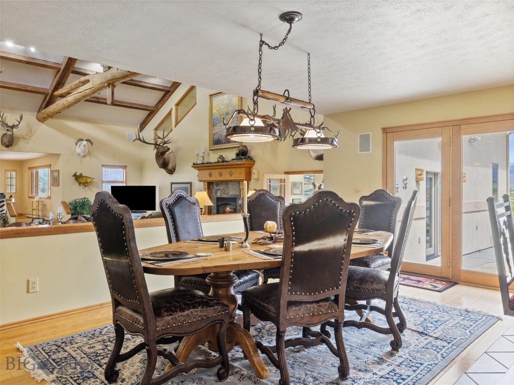 2501 E Cameron Bridge Road, Bozeman MT 59718