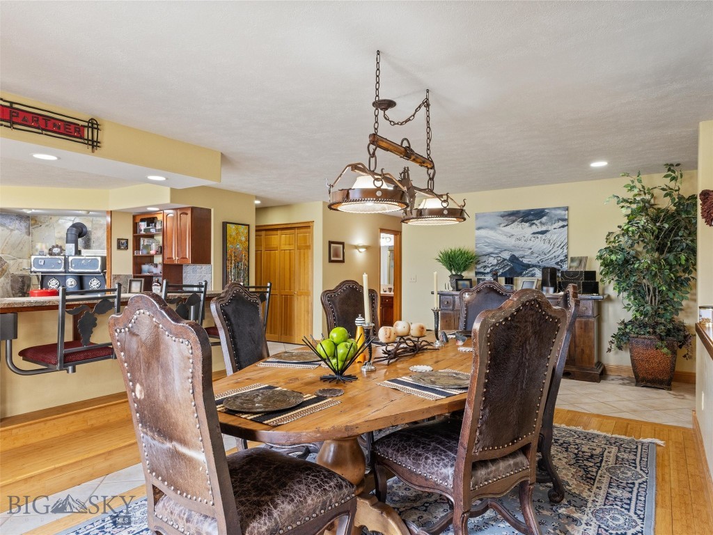 2501 E Cameron Bridge Road, Bozeman MT 59718