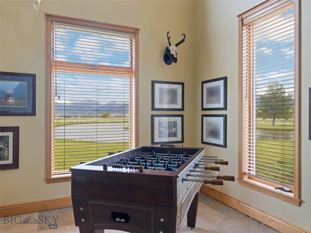 2501 E Cameron Bridge Road, Bozeman MT 59718