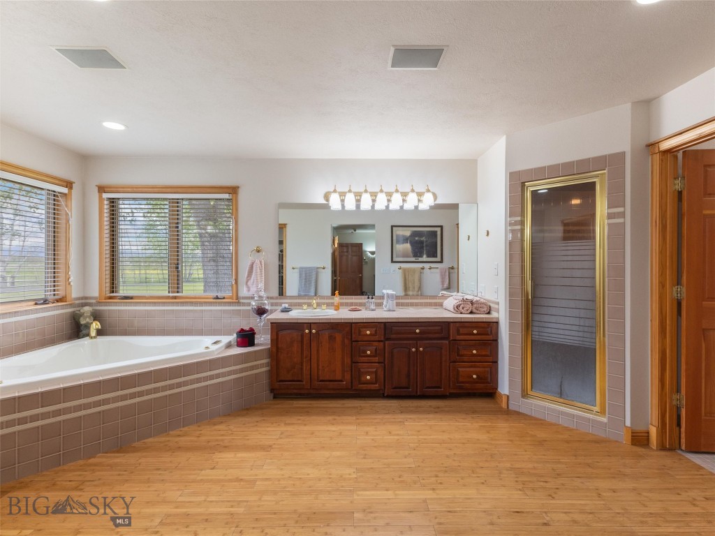 2501 E Cameron Bridge Road, Bozeman MT 59718