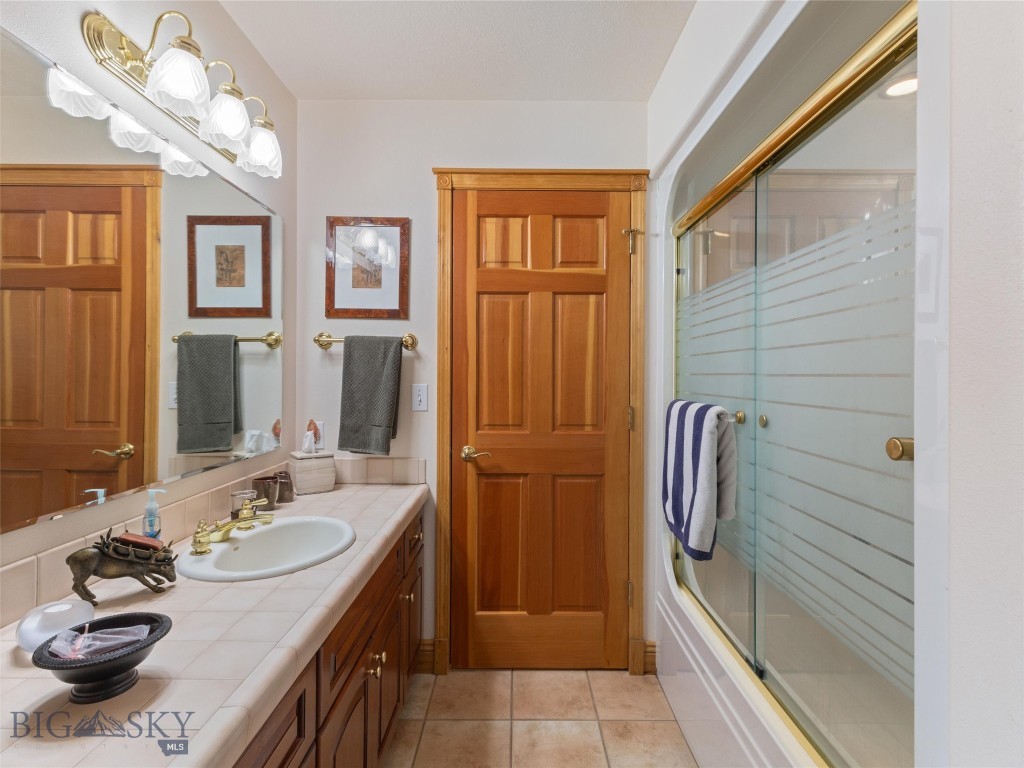 2501 E Cameron Bridge Road, Bozeman MT 59718