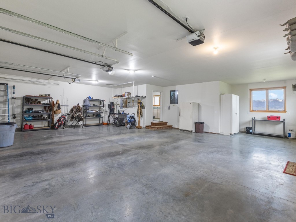 2501 E Cameron Bridge Road, Bozeman MT 59718