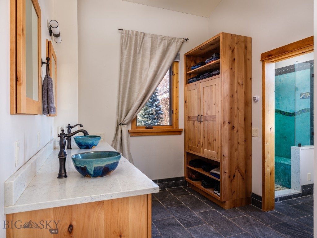 257 Turtle Way, Bozeman MT 59715