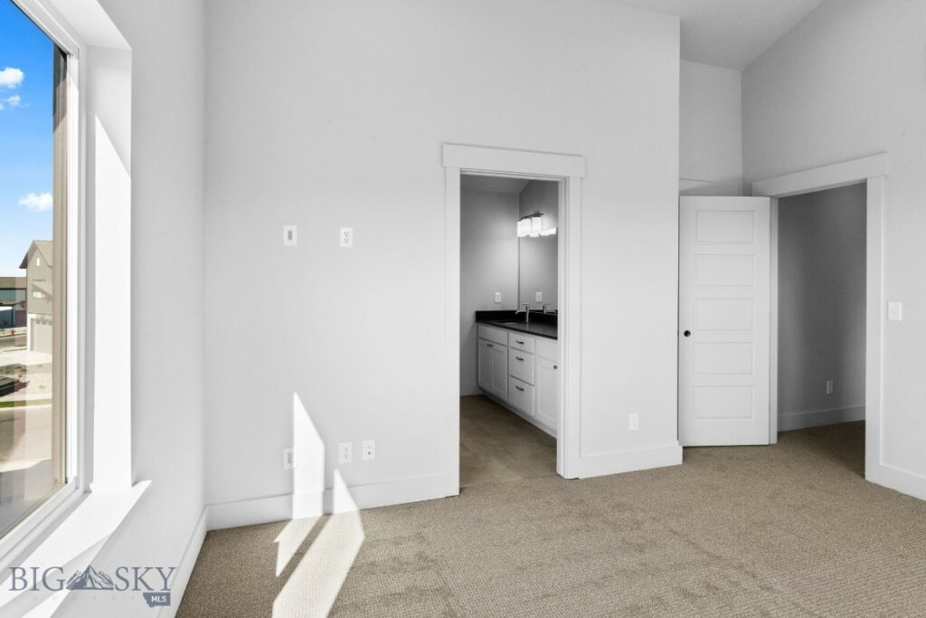 26 Horseshoe Loop, Bozeman MT 59718