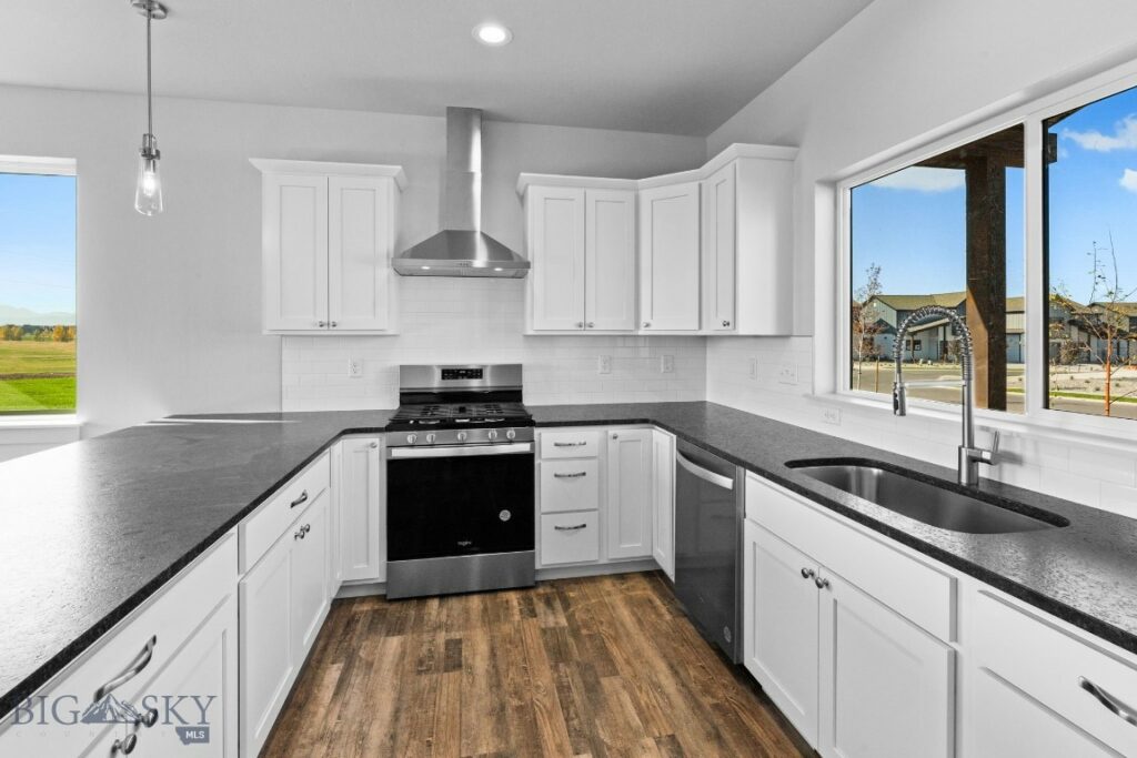 26 Horseshoe Loop, Bozeman MT 59718