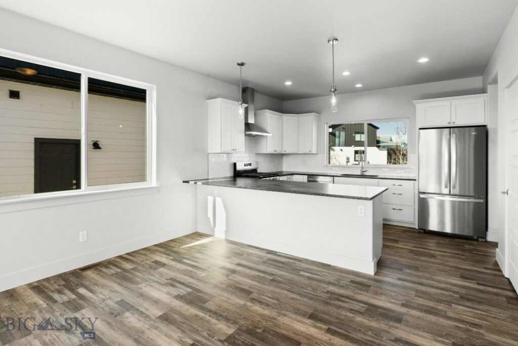 26 Horseshoe Loop, Bozeman MT 59718