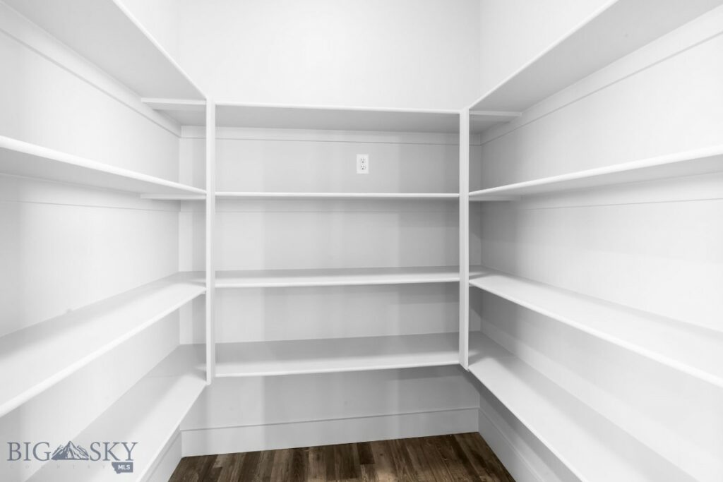 26 Horseshoe Loop, Bozeman MT 59718