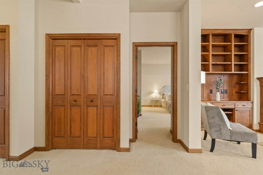 268 Stillwater Creek Drive, Bozeman MT 59718