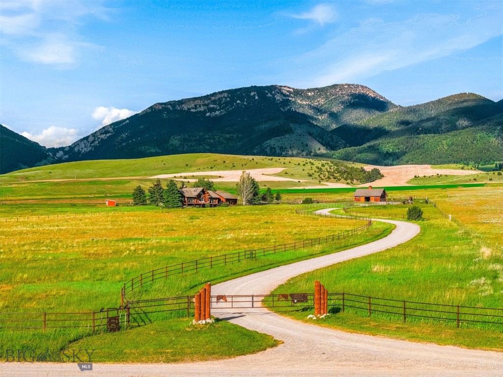 270 Brown Pony Trail, Belgrade MT 59714