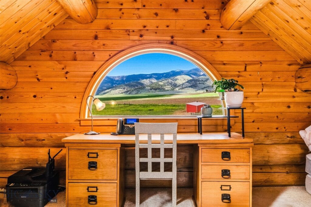 270 Brown Pony Trail, Belgrade MT 59714