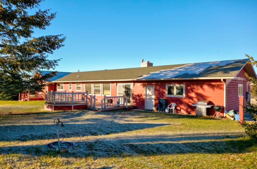 2702 E River Road, Livingston MT 59047